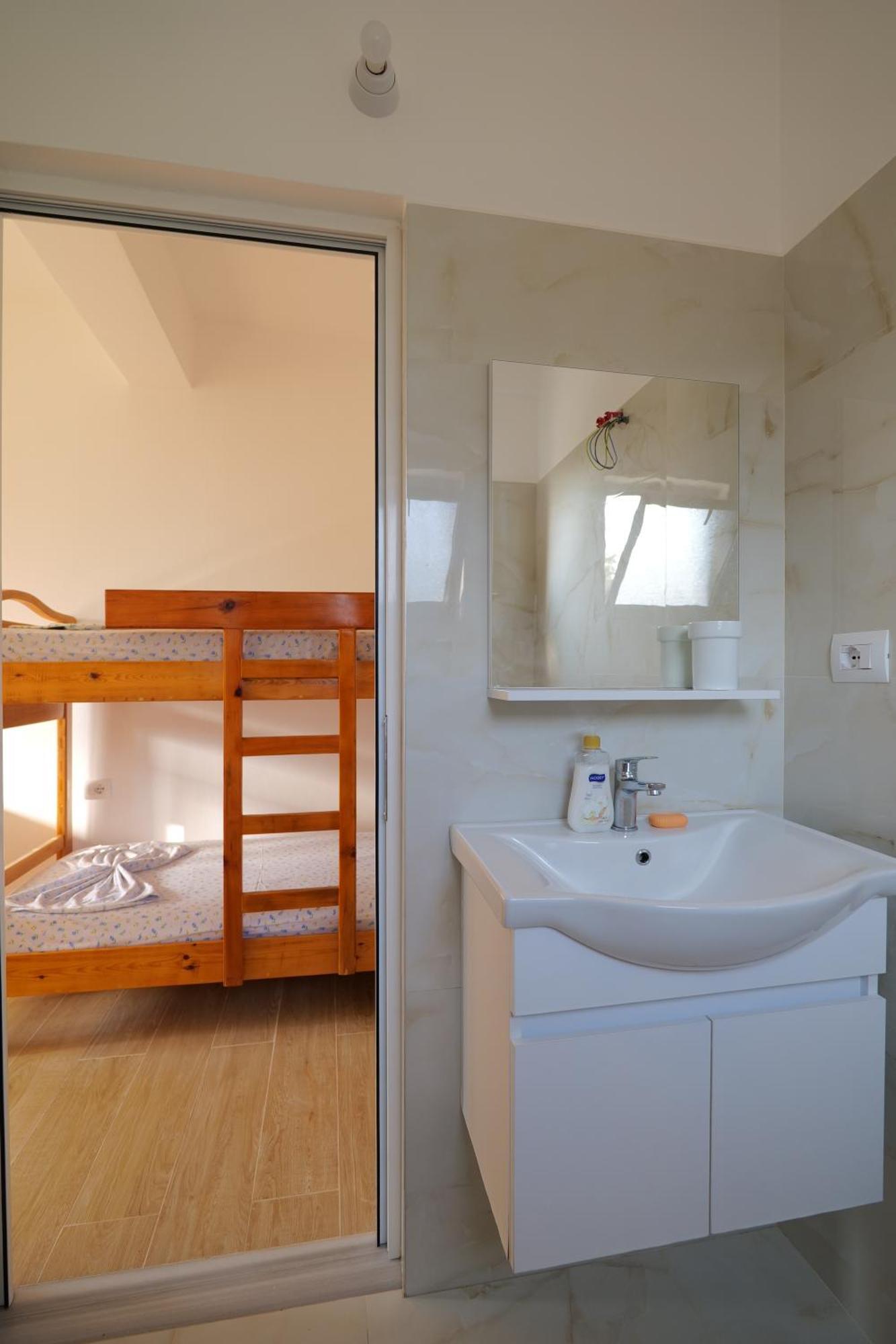 Tropikal Freskia Bunec Sarandë Exterior foto