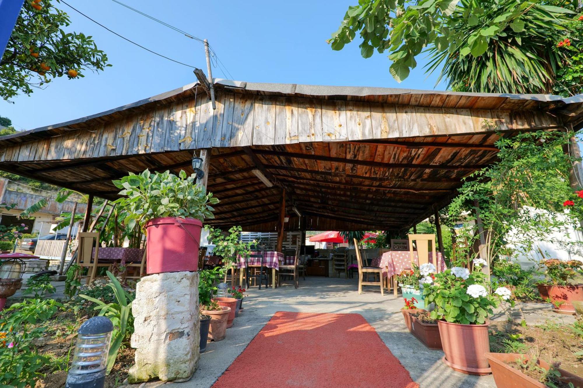 Tropikal Freskia Bunec Sarandë Exterior foto
