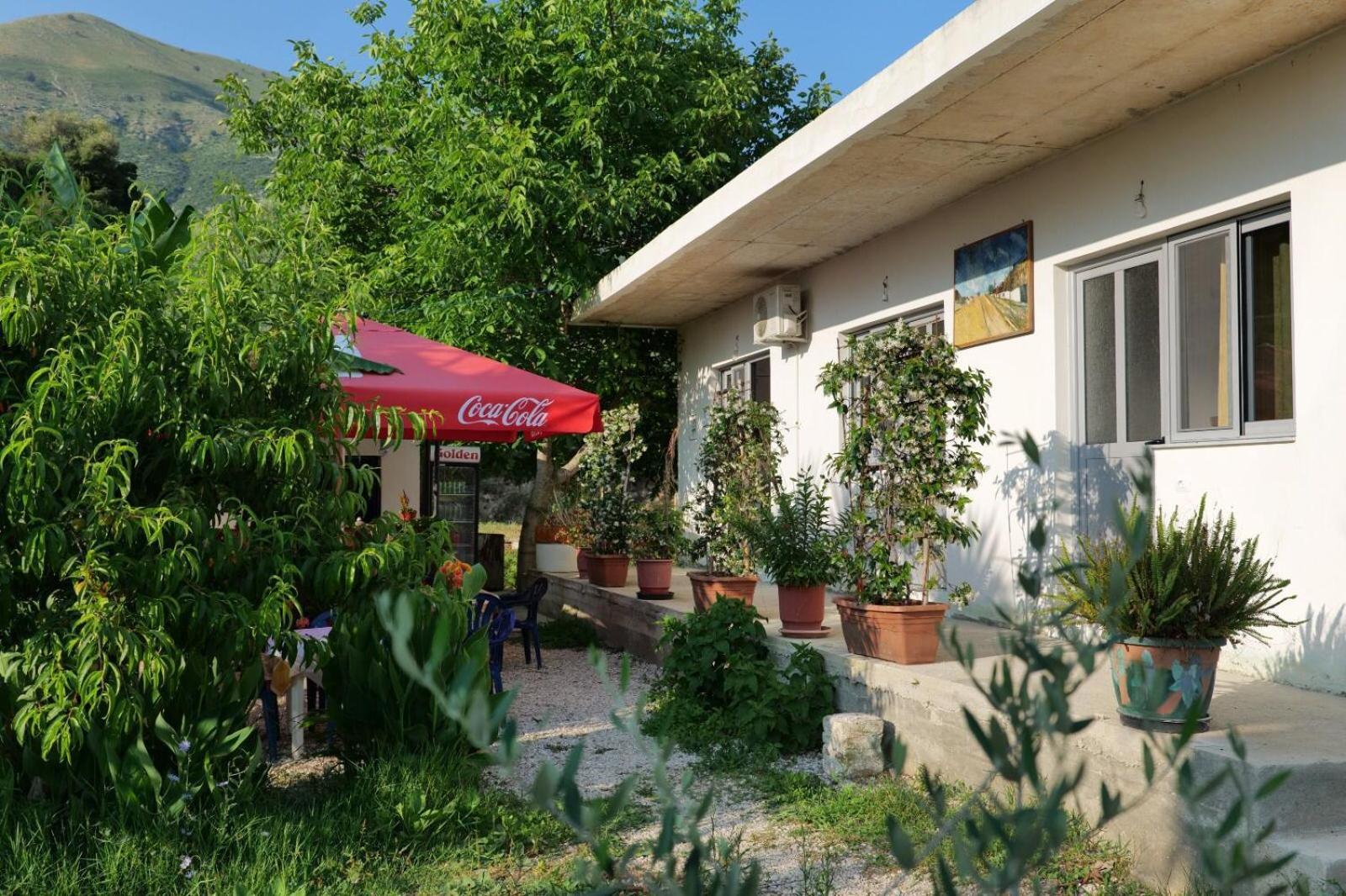 Tropikal Freskia Bunec Sarandë Exterior foto