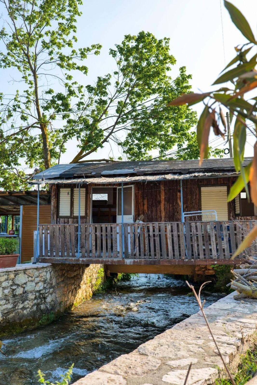 Tropikal Freskia Bunec Sarandë Exterior foto